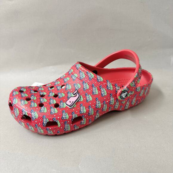 CROCS Classic Clog Vineyard Vines Holiday Red Whale Jibbitz Womens 11 Men 9 NWT - Picture 1 of 16
